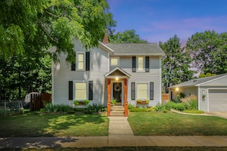210 W Washington St, Vicksburg, MI 49097