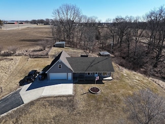 15937 U S 24, Lewistown, IL 61542