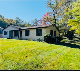 1016 Woodlawn St, Glasgow, KY 42141