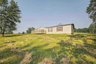4525 S Hickory Grove Rd, Pekin, IN 47165