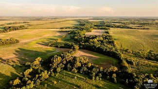 2353 Ivy Rd, Solomon, KS 67480