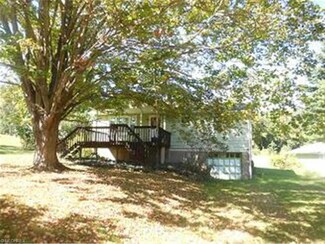 196 Meadow Dr, Richmond, OH 43944