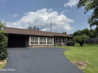 128 Woodside Rd, Sunbury, PA 17801
