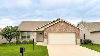 10821 N Dorset St, Peoria, IL 61615