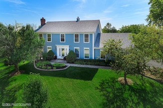 12 North Trail, Hawthorn Woods, IL 60047