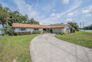 5026 N Socrum Loop Rd, Lakeland, FL 33809