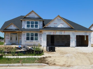 257 Candleberry Ln, Grafton, WI 53024