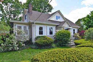 262 W Forest Ave, Pawtucket, RI 02860