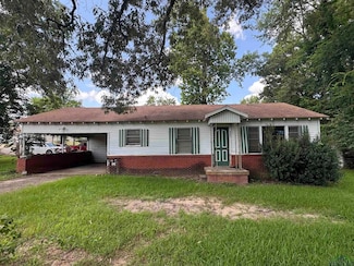 903 E Mary Ave, Gladewater, TX 75647