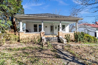302 S Whitted St, Hendersonville, NC 28739