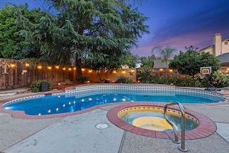 2308 van Der Goes Way, Modesto, CA 95356