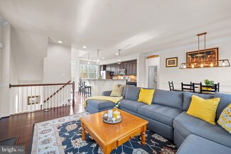 3571 Huntley Manor Ln, Alexandria, VA 22306