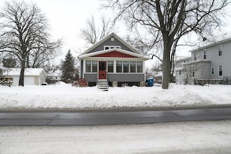 1345 Washington Ave, Grand Haven, MI 49417