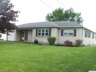 304 Anthony Ave, Hudson, NY 12534