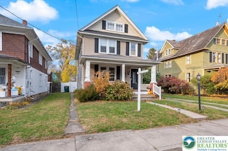 127 Sycamore Rd, Riegelsville, PA 18077