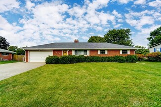6908 New Horizon Ave, Enon, OH 45323