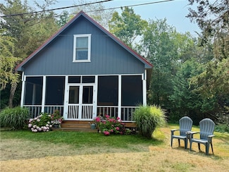 10682 Grandjean Lower Rd, Henderson, NY 13650