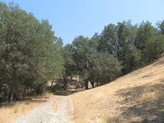 41751 Carmel Valley Rd, Greenfield, CA 93927