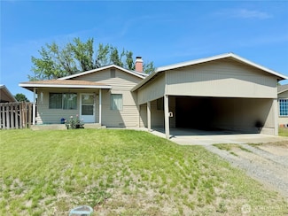 718 Ridge Place, Omak, WA 98841