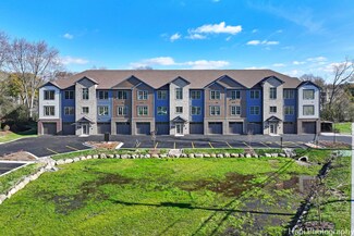 319 S Glendale Ave Unit 201, Barrington, IL 60010