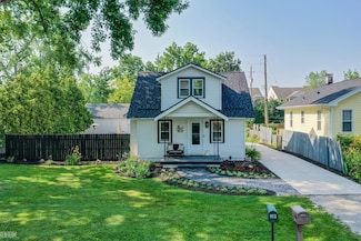 1120 Hartland Dr, Troy, MI 48083