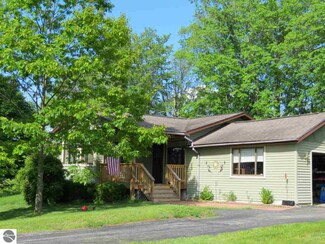 5769 River Rd, Benzonia, MI 49616