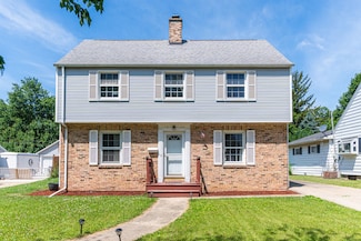 1020 N 8th St, Rochelle, IL 61068