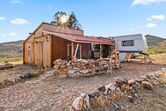 25795 S Old Stage Rd, Congress, AZ 85332