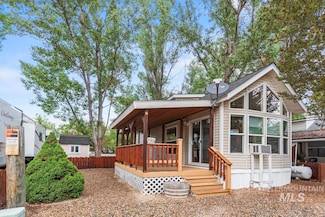 32 C St, Cascade, ID 83611