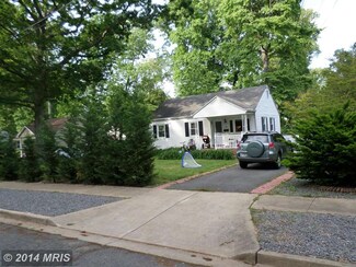 1929 Storm Dr, Falls Church, VA 22043