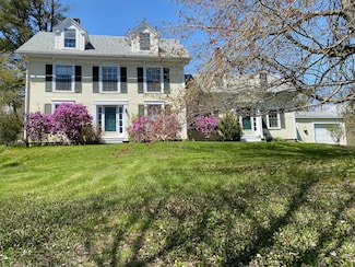 12 Old Route 1, Searsport, ME 04974
