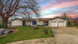 14497 Bunker Dr, Waseca, MN 56093