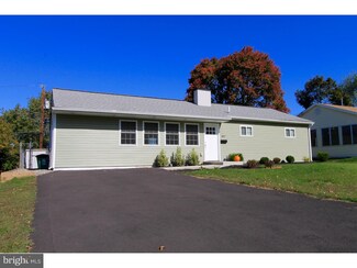 809 Fairfield Rd Unit E, Fairless Hills, PA 19030