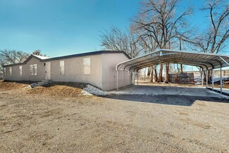 315 Pine St, Bosque Farms, NM 87068