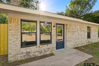 10887 Forest Ln, Frankston, TX 75763