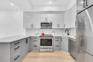 41-13 39th Place Unit 2, Sunnyside, NY 11104