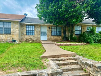 1423 Walters Dr, Granbury, TX 76048