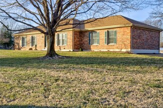 2325 Lenrose Ln NW, Corydon, IN 47112
