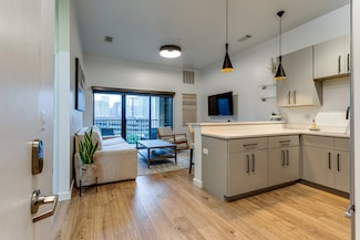 1002 Division St Unit 405, Nashville, TN 37203