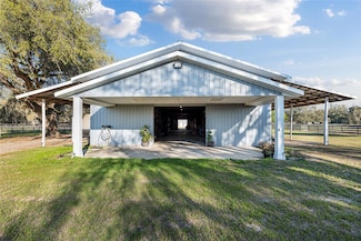 815 SE 145th St, Summerfield, FL 34491