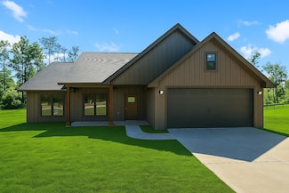 190 Faulkner Ave, Coldspring, TX 77331