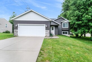 3482 Grey Fox Ln, Allegan, MI 49010