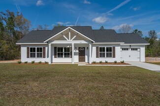 431 Long Leaf Ln, Jesup, GA 31545