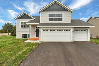 4729 7th St NE, St. Cloud, MN 56304