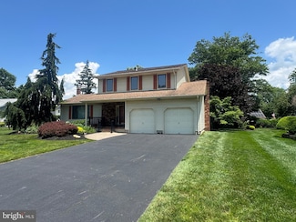 21 Stratton Dr, Trenton, NJ 08690