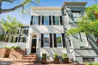 3257 O St NW, Washington, DC 20007