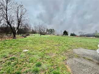 1126 Jenkins St, Uniontown, PA 15401