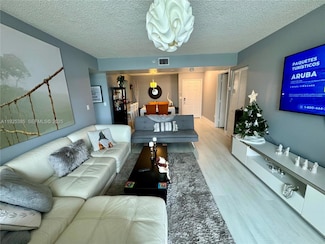 2711 Ocean Club Blvd Unit 2022, Hollywood, FL 33019