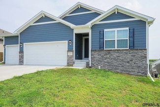 225 N 10th Ave, Springfield, NE 68059