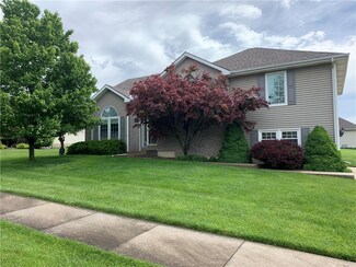 1215 Aerie Ln, Cameron, MO 64429